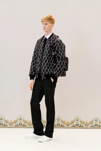 Look 19